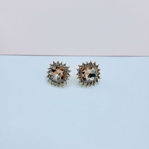 7/$35 Beige Crystal Large Stud Earrings - Picture 5 of 10